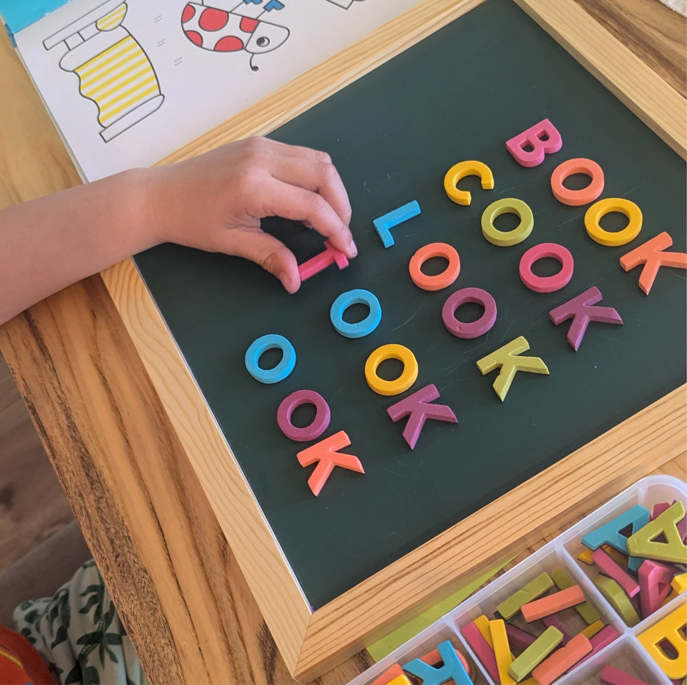 1" 200pc Rainbow Pop Magnetic Uppercase Letters & Numbers - Image 8