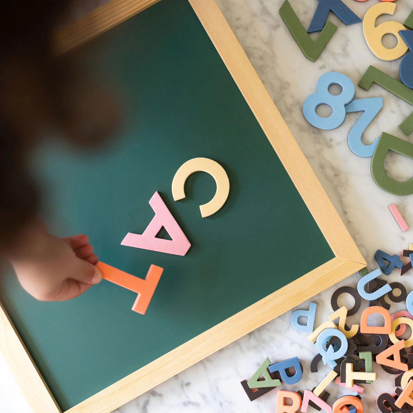 2" 36pc Rainbow Mod Uppercase Magnetic Letters & Numbers - Image 4