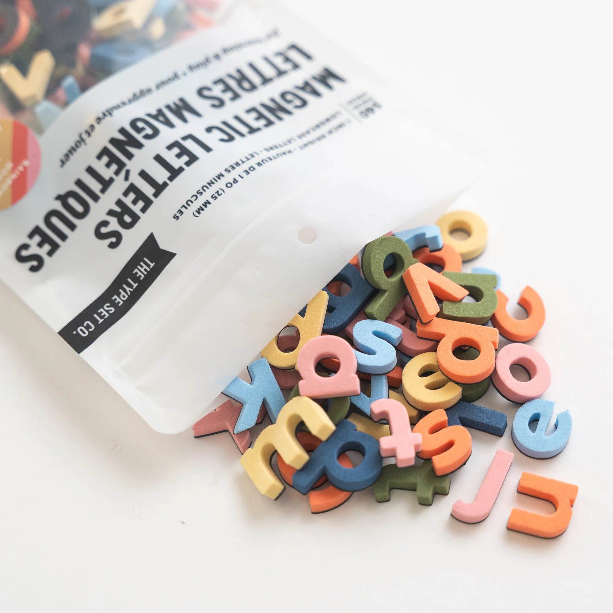 1" 140pc Rainbow Mod Lowercase Magnetic Letters - Image 5